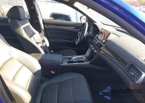 2022 Honda Accord Sport 2.0T z USA, uszkodzony, nr VIN 1HGCV2F34NA001375